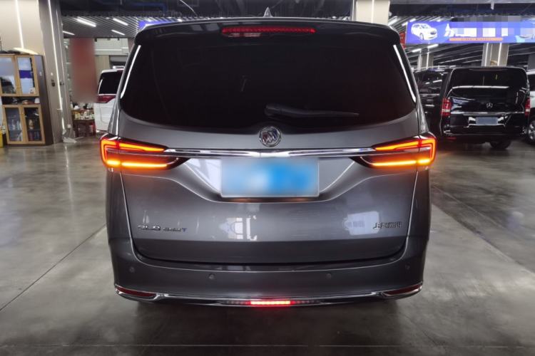 Used Buick GL8 2022 Land Business Class 652T Luxury Model
