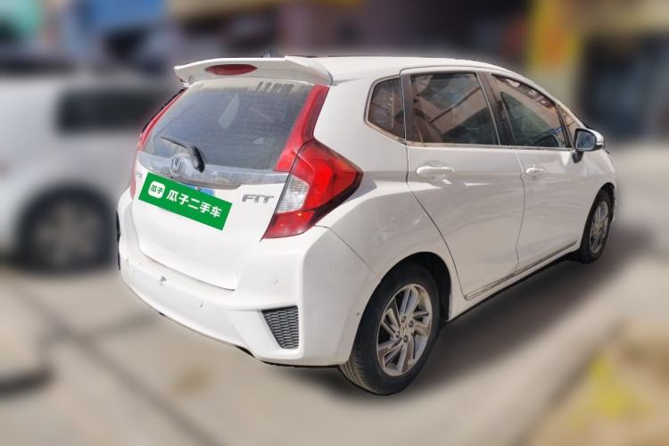 Used Honda Fit 2014 1.5L EX CVT Elite Model Rear Right 45 Deg