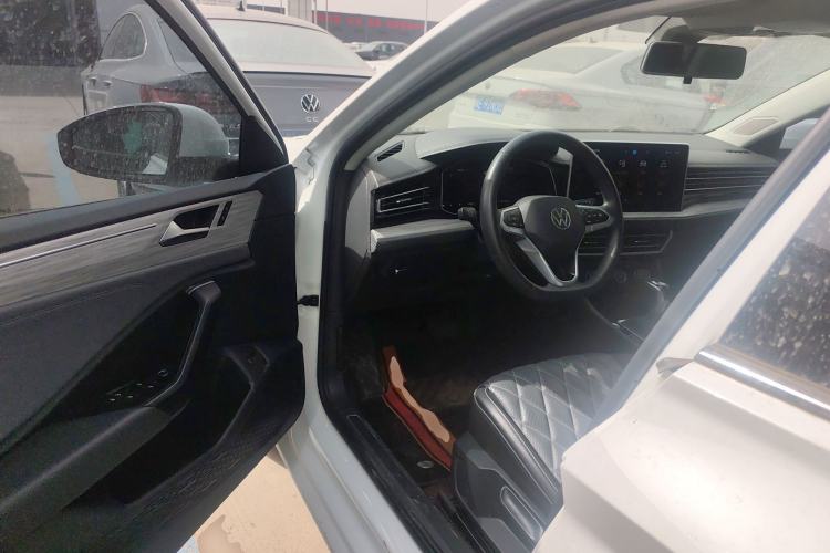 Used Volkswagen Sagitar 2023 300TSI DSG Excellence Edition Driver Seat