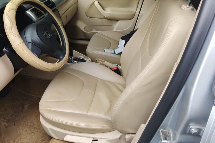 Used Volkswagen Bora 2012 1.6L Automatic Fashion Edition Left Front Seat