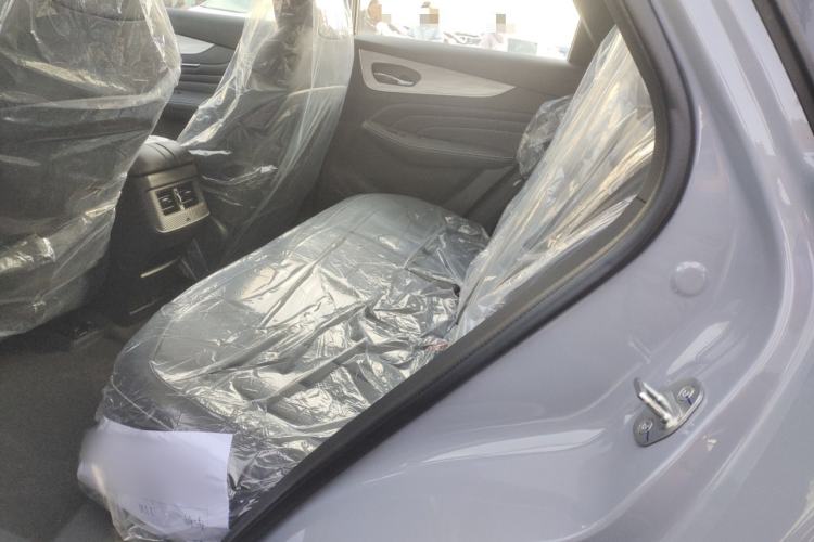 Used Venucia V DD-i 2025 Orca 150km Joyful Journey Edition
