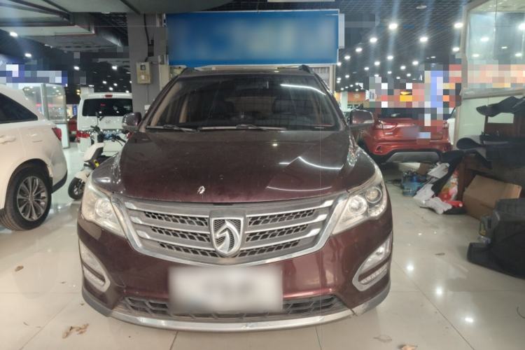 Used Baojun 560 2015 1.8L manual Comfort trim level
