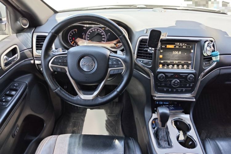 Used Jeep Grand Cherokee 2016 3.0L Elite Navigation Edition Steering Wheel