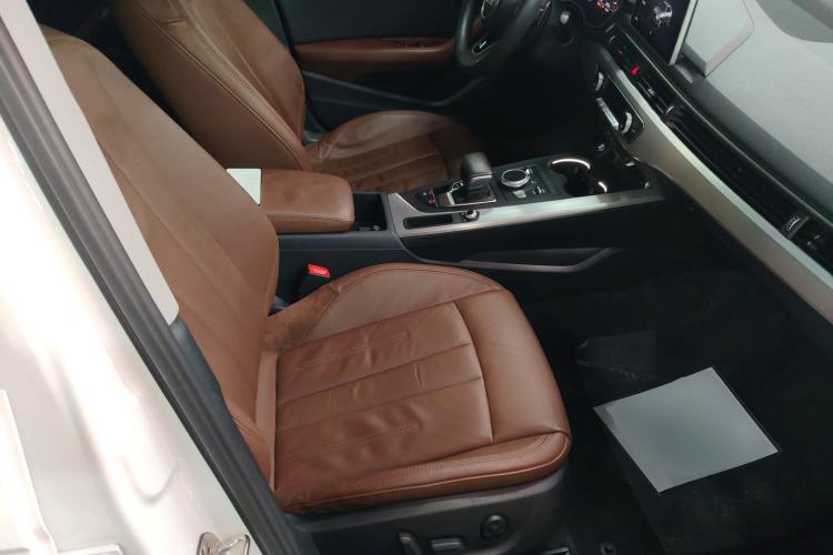 Used Audi A4L 2019 40 TFSI Fashion Edition China VI Emission Standard