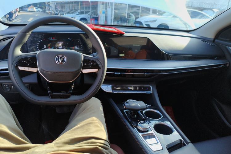 Used Changan Eado 2024 PLUS Blue Whale NE 1.4T GDI DCT High-Energy Edition
