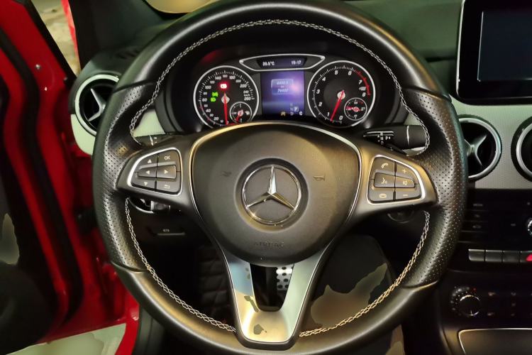 Used Mercedes-Benz B-Class 2015 B 200 Sport Edition Steering Wheel