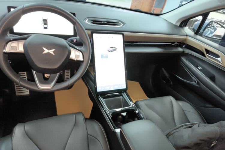 Used XPeng P5 2022 460E+ Audio And AC Panel