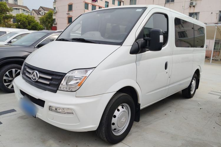 Used SAIC MAXUS Xintu V80 2023 2.0T AMT Classic Aoyuntong Short Wheelbase Ultra-Low Roof 5/6-Seater