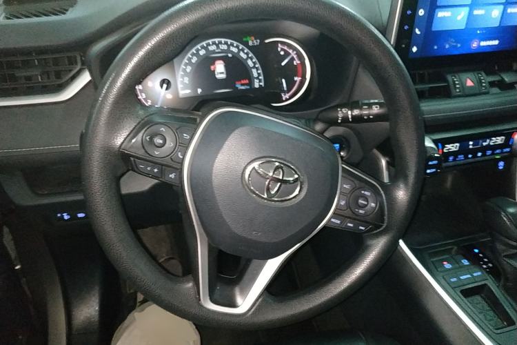 Used Toyota RAV4 2021 2.0L CVT Two-Wheel Drive Fashion Edition
