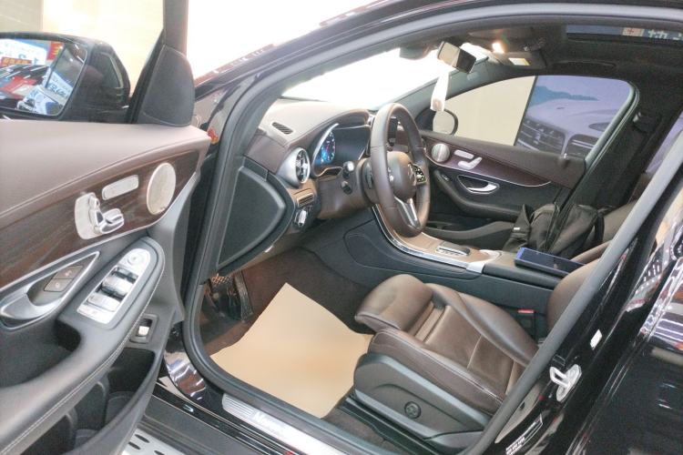 Used Mercedes-Benz GLC 2022 Refreshed GLC 300 L 4MATIC Dynamic Edition
