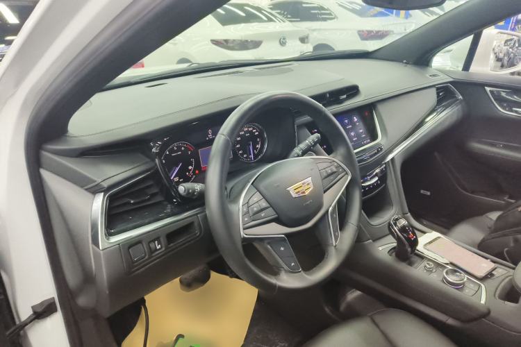 Used Cadillac XT5 2022 2.0T Two-Wheel Drive Luxury Version