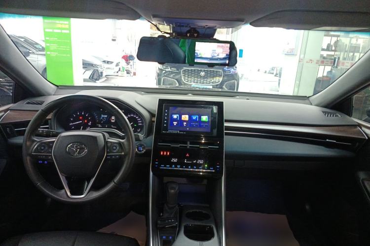 Used Toyota Avalon 2023 2.0L Premium Edition