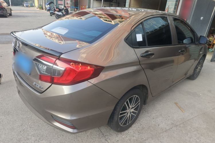 Used Honda Greiz 2016 1.5L CVT Classic Edition
