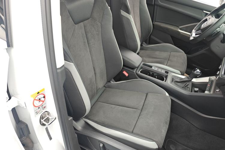 Used Audi Q3 2021 35 TFSI Fashion Dynamic Model
