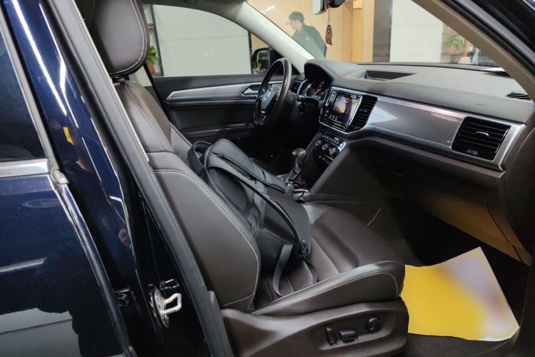 Used Volkswagen Teramont 2019 330TSI Two-Wheel-Drive Luxury Edition China VI Standard
