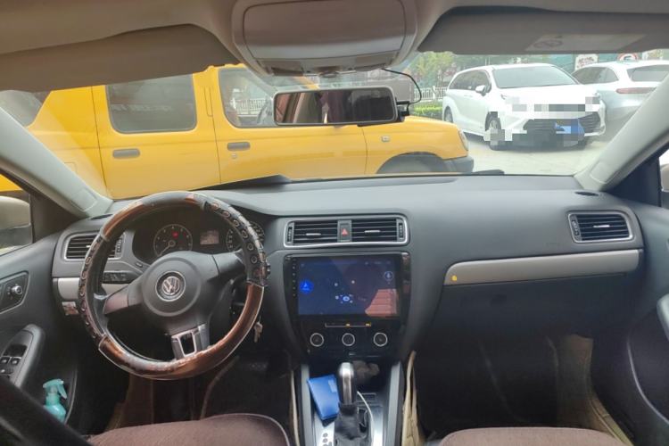 Used Volkswagen Sagitar 2014 Revised Version 1.6L Automatic Comfort Edition