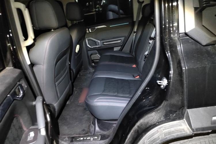 Used JETOUR Traveler 2023 2.0T All-Wheel-Drive CrossPRO Left Rear Seat