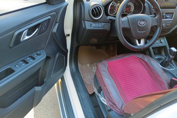 Used Bestune X40 2017 1.6L manual transmission technology version