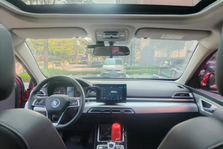 Used BYD Qin New Energy 2019 High-Range Luxury Model Interior 2