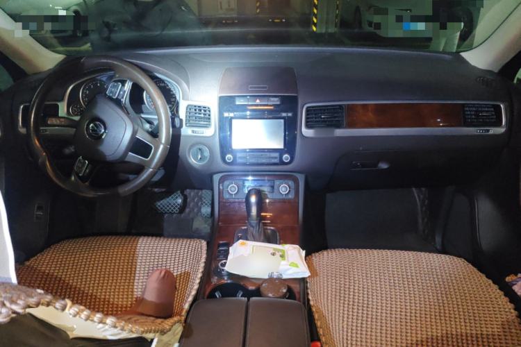 Used Volkswagen Touareg 2015 3.0 TSI Standard Model
