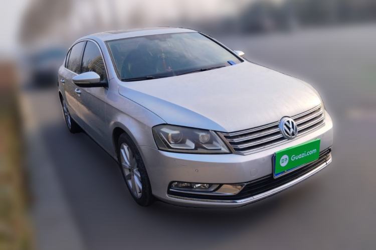 Used Volkswagen Magotan 2012 1.8TSI Prestige Model Front Right 45 Deg