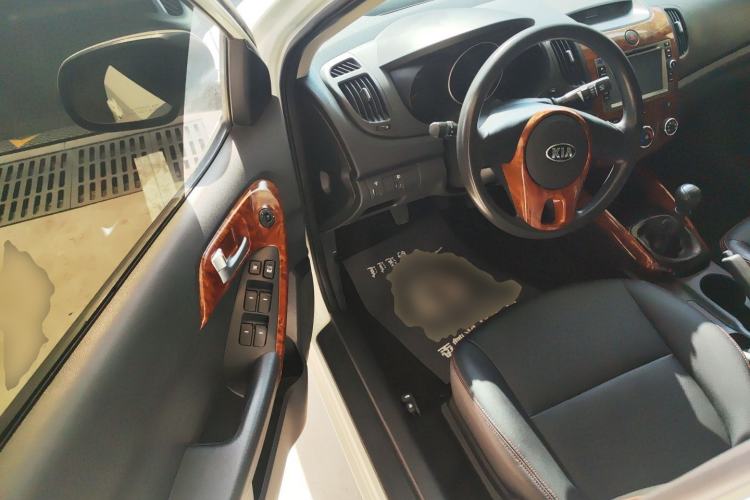 Used Kia Forte 2014 1.6L MT GL