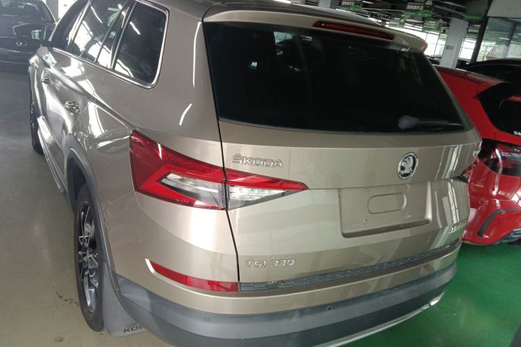 Used Skoda Kodiaq 2019 TSI330 7-Seater Two-Wheel-Drive Luxury Enjoyment Edition China V Emission Standard
