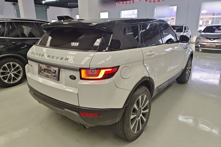 Used Land Rover Range Evoque 2018 240 PS SE Smart Brilliance Edition Rear Right 45 Deg