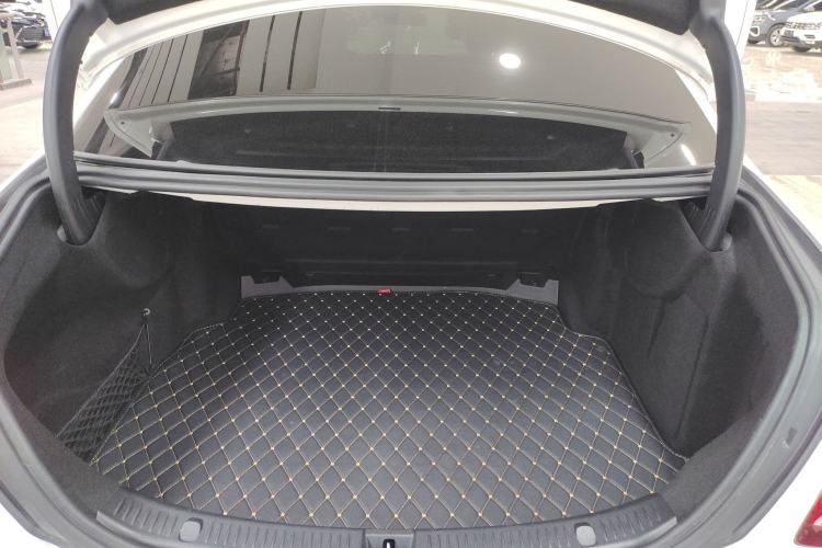 Used Mercedes-Benz E-Class 2020 Restyled E 300 L Sporty and Stylish Edition