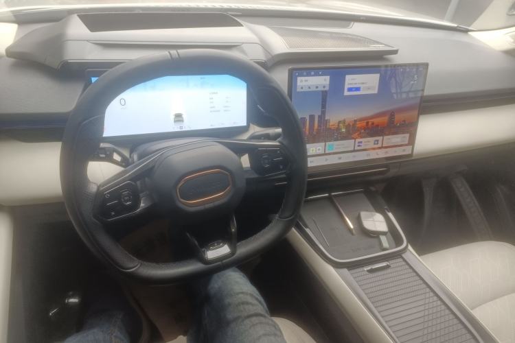 Used Lynk & Co 08 EM-P 2023 245km Ultra-Long Range Halo