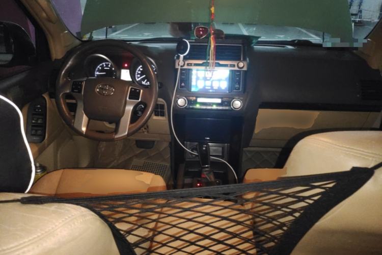 Used Toyota Prado 2014 2.7L Middle East Version Parallel Import Center Console