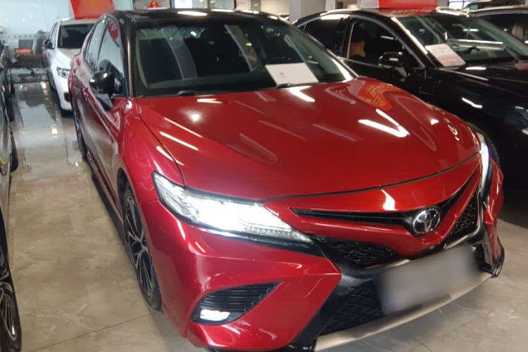 Used Toyota Camry 2018 2.0S FENGSHANG Edition
