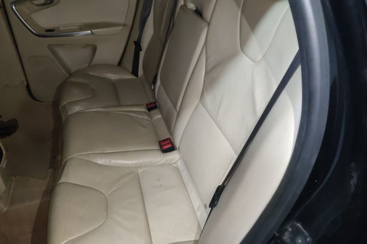 Used Volvo XC60  Left Rear Seat