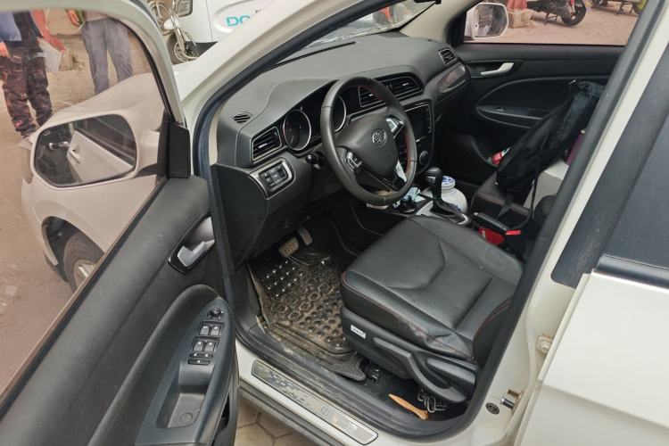 Used FAW Junpai D60 2017 1.8L Automatic Prestige Model Driver Seat