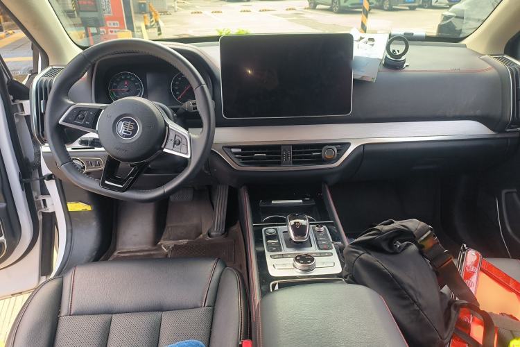 Used BYD Tang New Energy 2019 DM 2.0T All-Wheel Drive Smart Connect & Enjoy Model 7 Seats China VI Standard Center Console