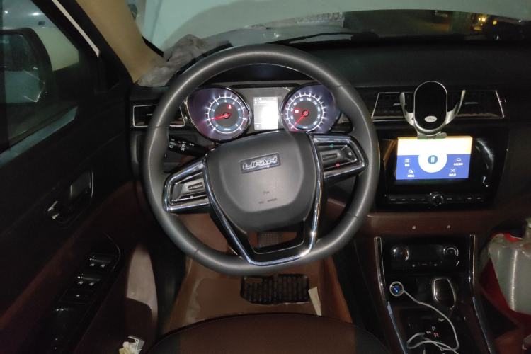 Used Lifan Auto Myway 2016 1.5L Automatic Smart Enjoyment Model Steering Wheel