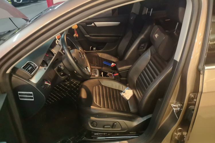 Used Volkswagen Magotan 2016 1.8TSI Smart Enjoyment Leading Model Left Front Seat