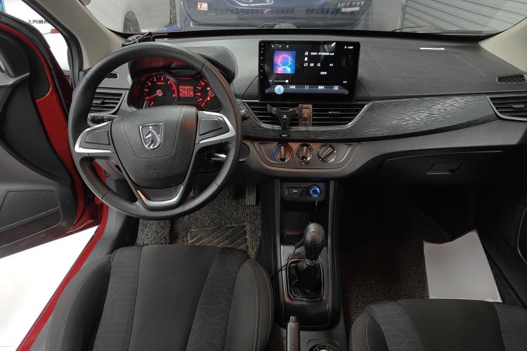 Used Baojun 310 2016 1.2L manual Comfort trim level
