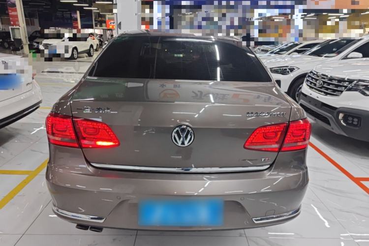 Used Volkswagen Magotan 2015 Facelift 1.8TSI Luxury Model Rear