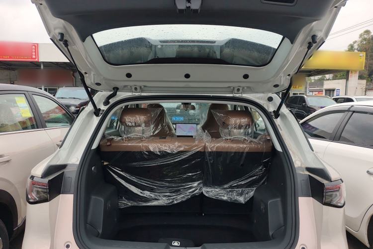 Used Wuling Bingo S 2025 Model 325km Deluxe Edition Trunk