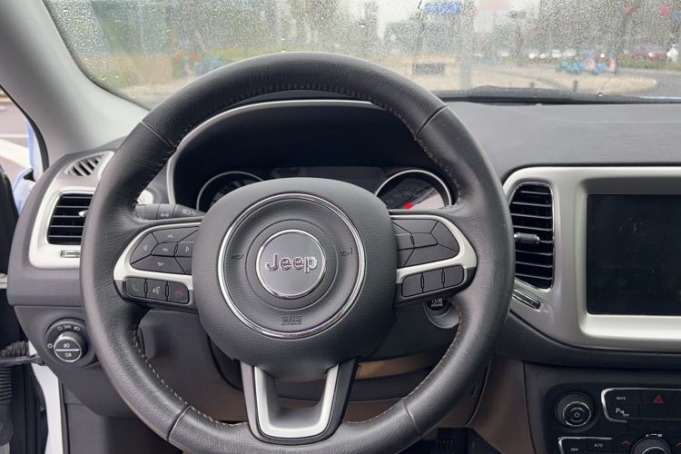 Used Jeep Compass 2017 200T Automatic Family Edition