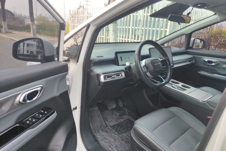 Used AION Y 2023 Plus 510 Smart Edition