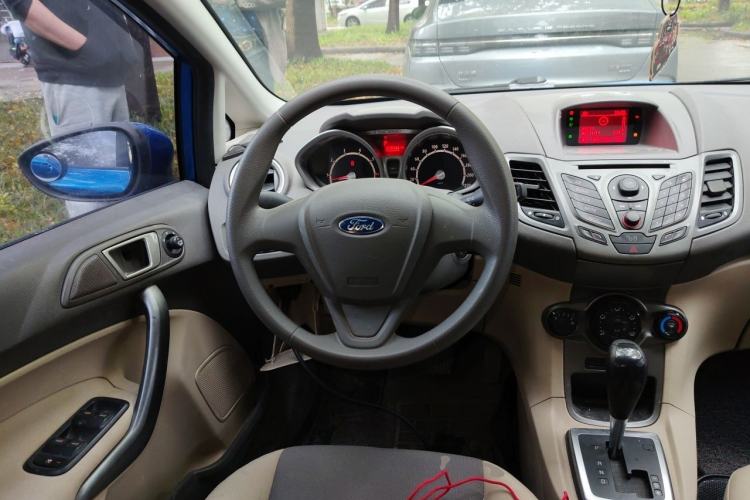 Used Ford Fiesta 2011 Hatchback 1.5L Automatic Fashion Edition Steering Wheel