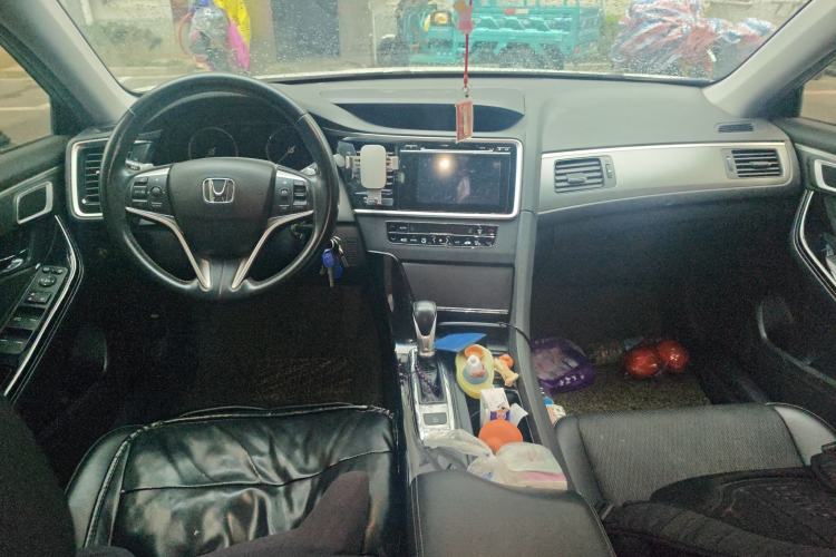 Used Honda Spirior 2015 2.0L Prestige Edition
