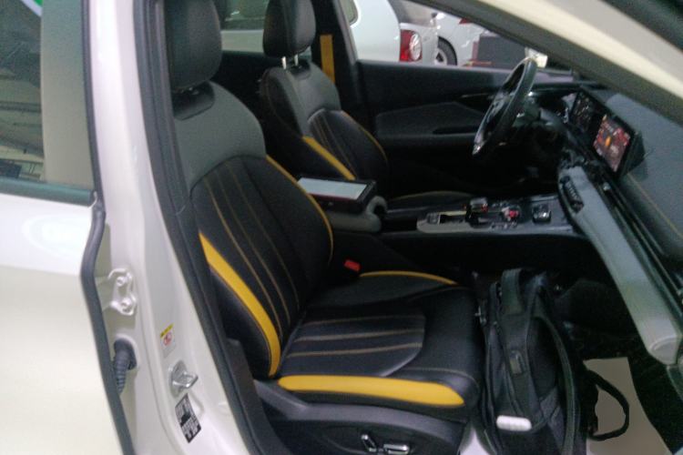 Used GAC Trumpchi EMPOW 2021 270T DCT J16 Version
