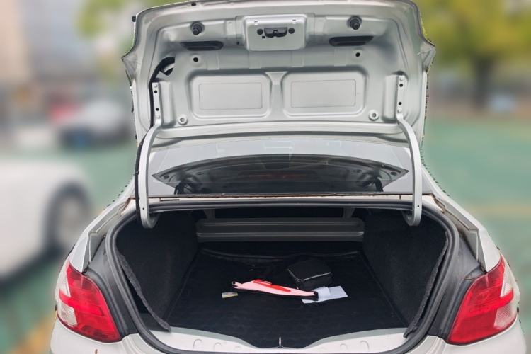 Used Peugeot 301 2014 1.6L Manual Comfort Edition Trunk