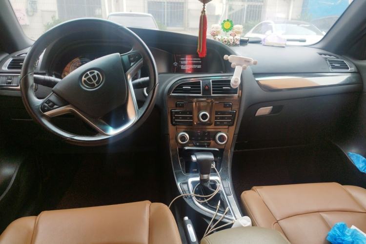Used Brilliance V5 2014 1.6L Automatic Luxury Model