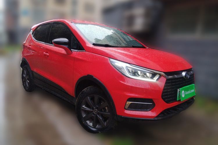 Used BYD Yuan New Energy 2019 EV360 Smart Connect Luxurious Model Front Right 45 Deg