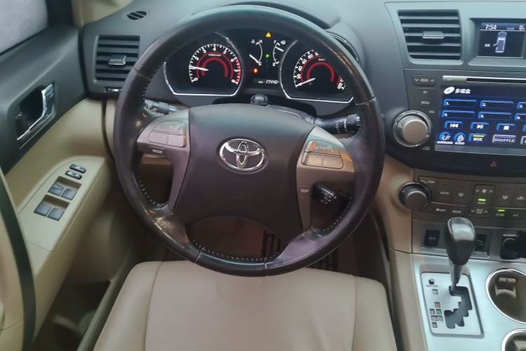 Used Toyota Highlander 2009 2.7L Two-Wheel Drive 7-Seater Luxury Edition