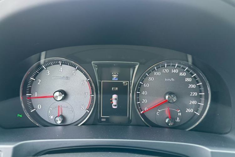 Used Toyota Crown 2015 2.0T Fashion Edition Interior 3